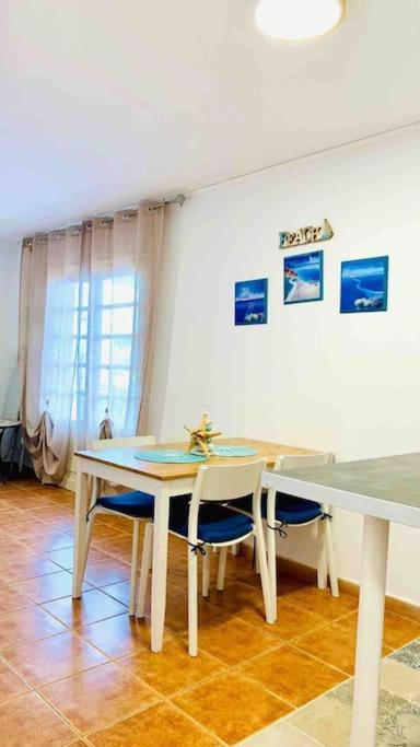 Lovely Apartment Near The Beach With Pool & Wifi Caleta de Fuste Extérieur photo